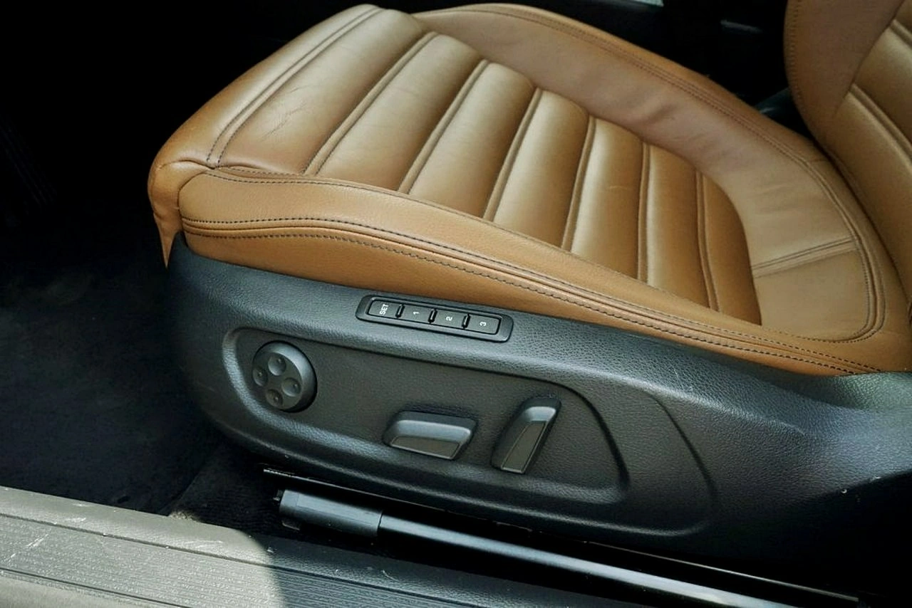 Volkswagen Passat CC - Zdjęcie 16