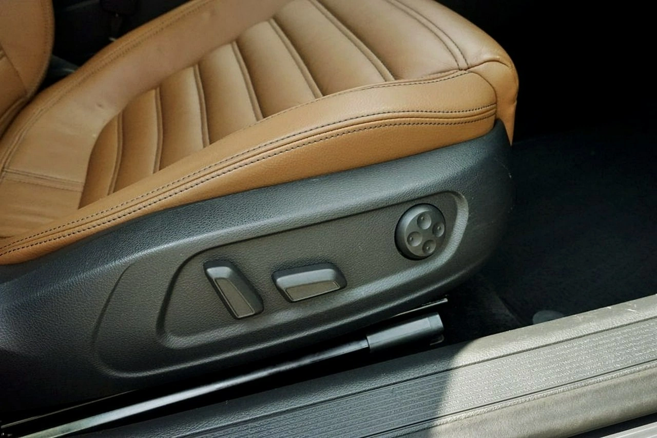 Volkswagen Passat CC - Zdjęcie 17