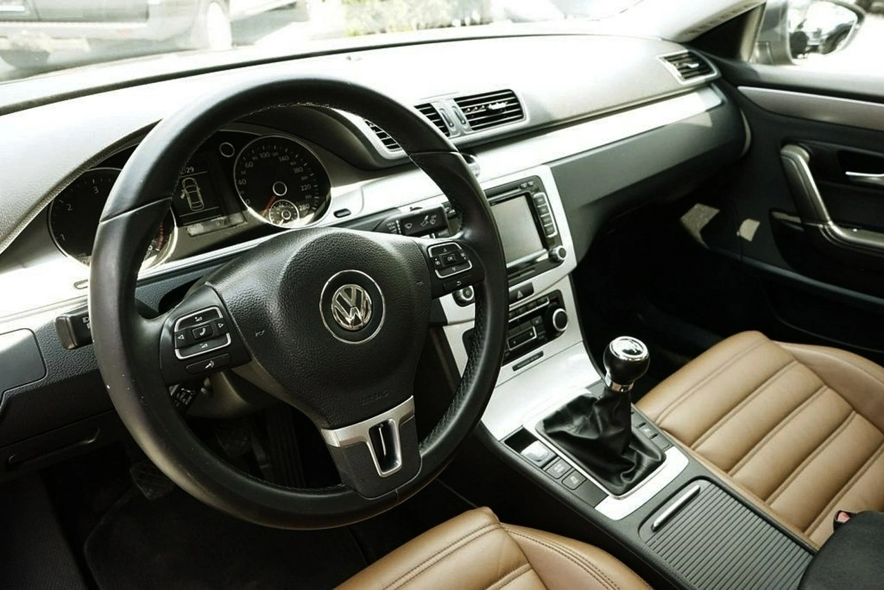 Volkswagen Passat CC - Zdjęcie 24