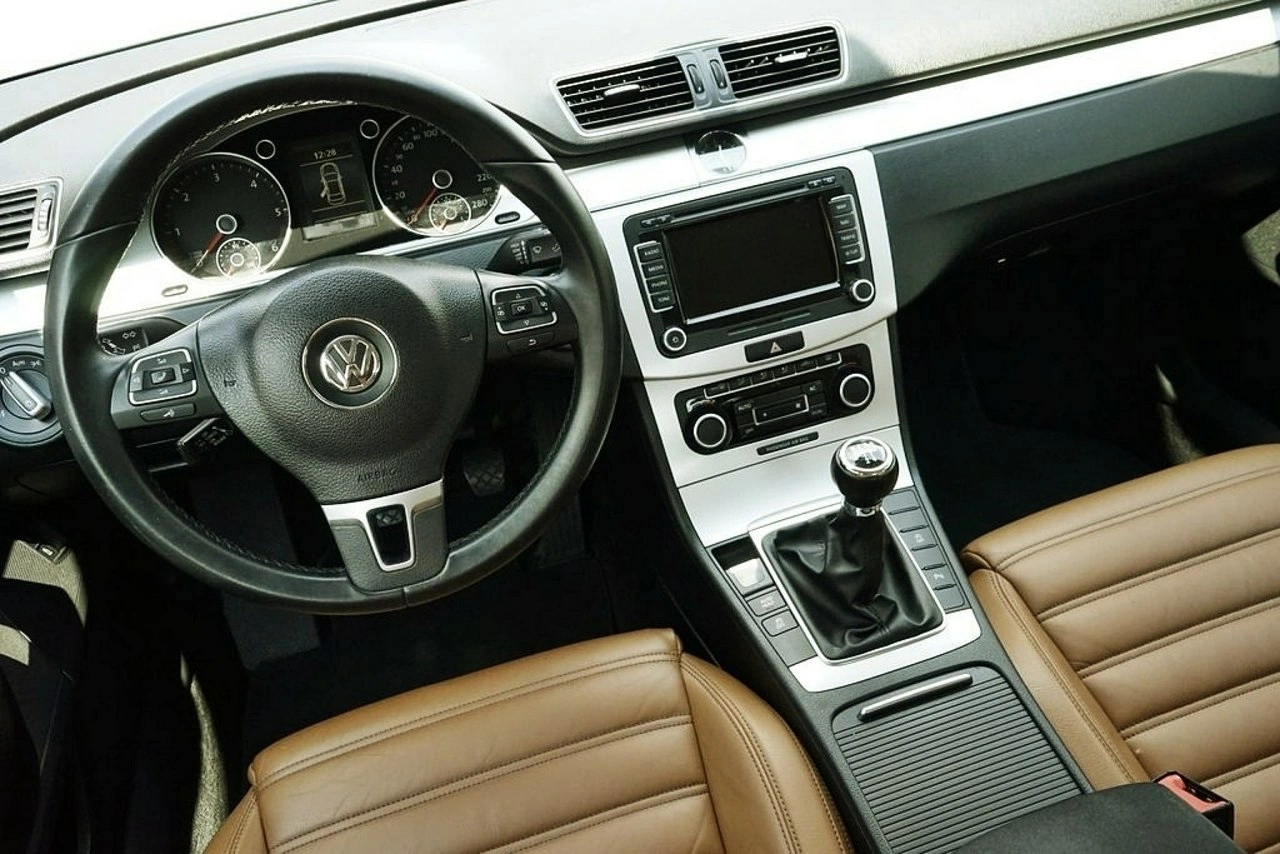 Volkswagen Passat CC - Zdjęcie 25