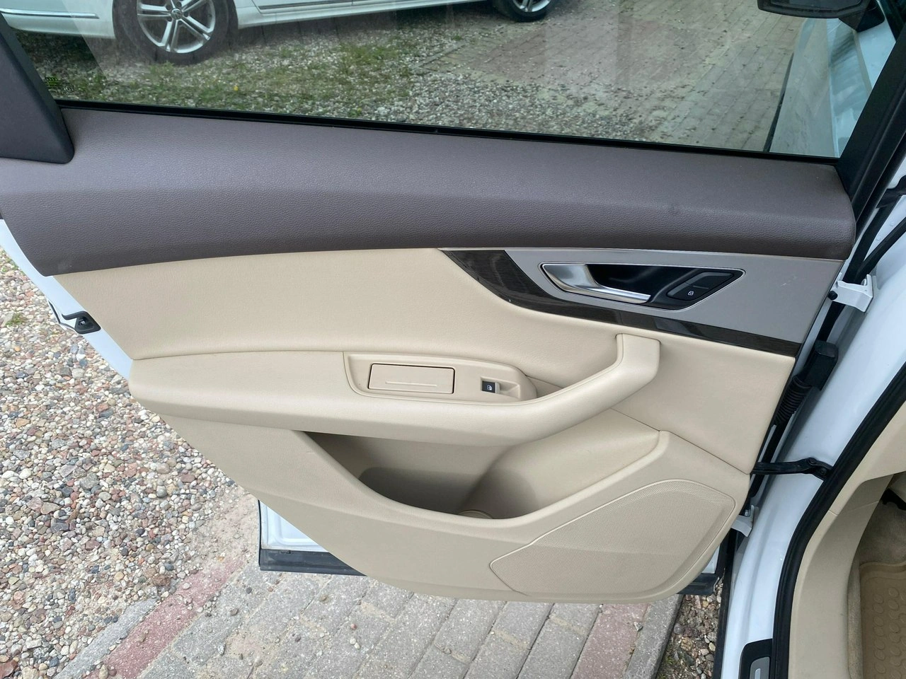 Audi Q7 - Zdjęcie 29