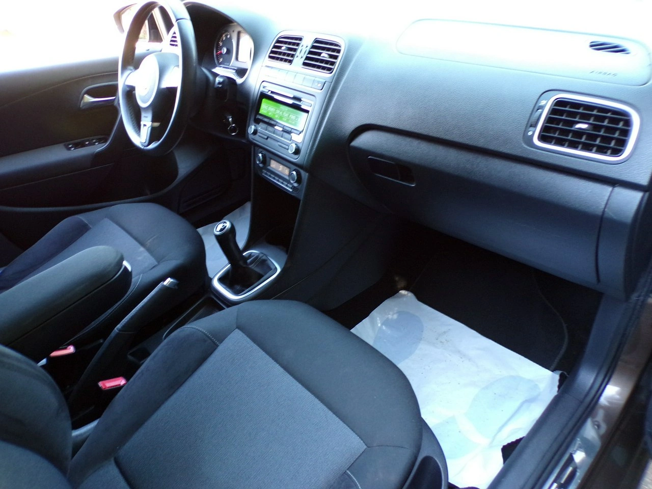 Volkswagen Polo - Zdjęcie 21