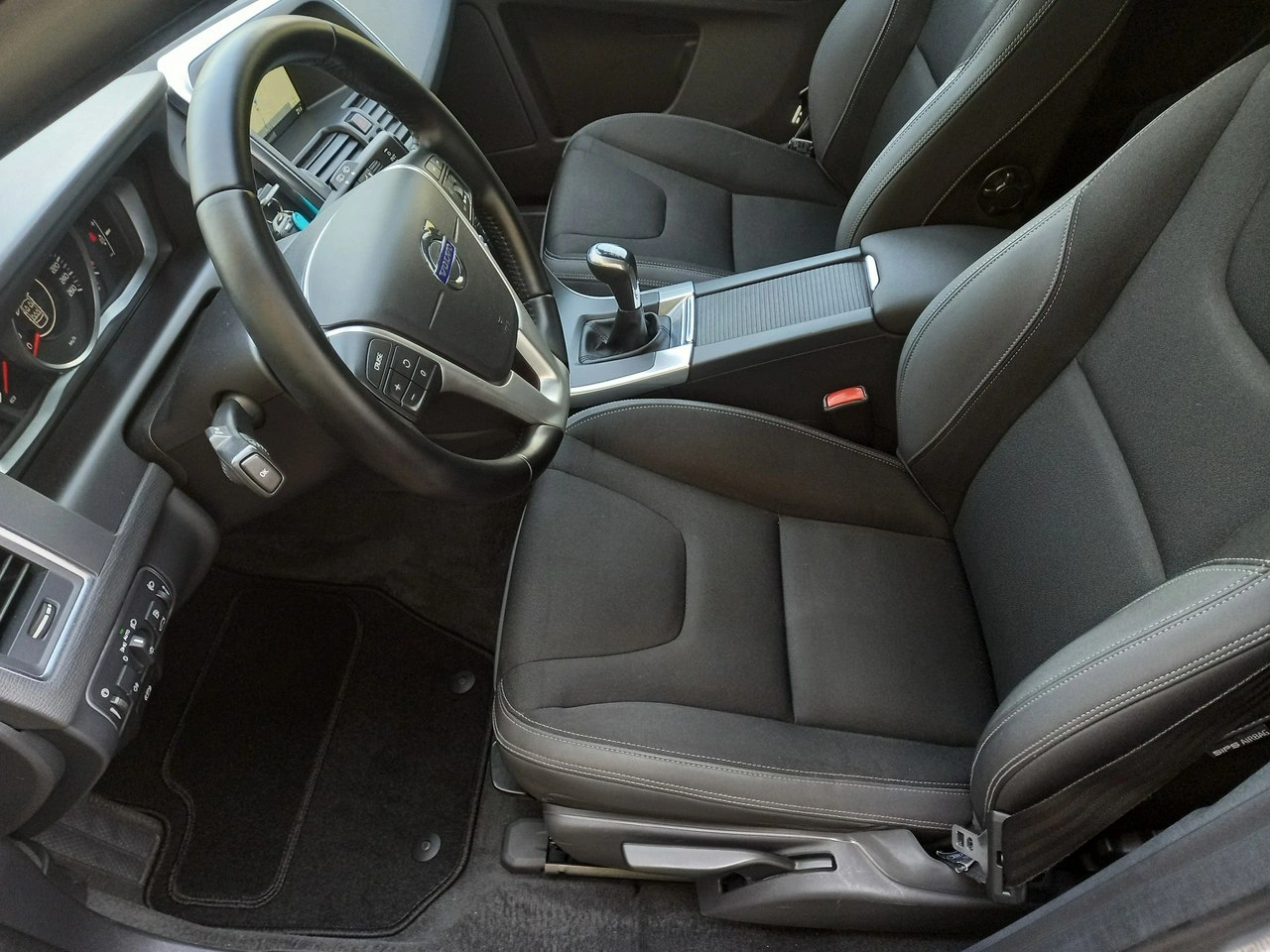Volvo XC 60 - Zdjęcie 31