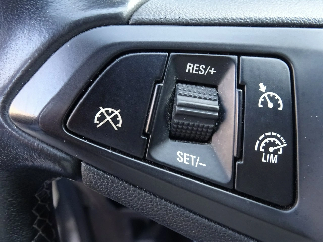 Opel Corsa - Zdjęcie 12