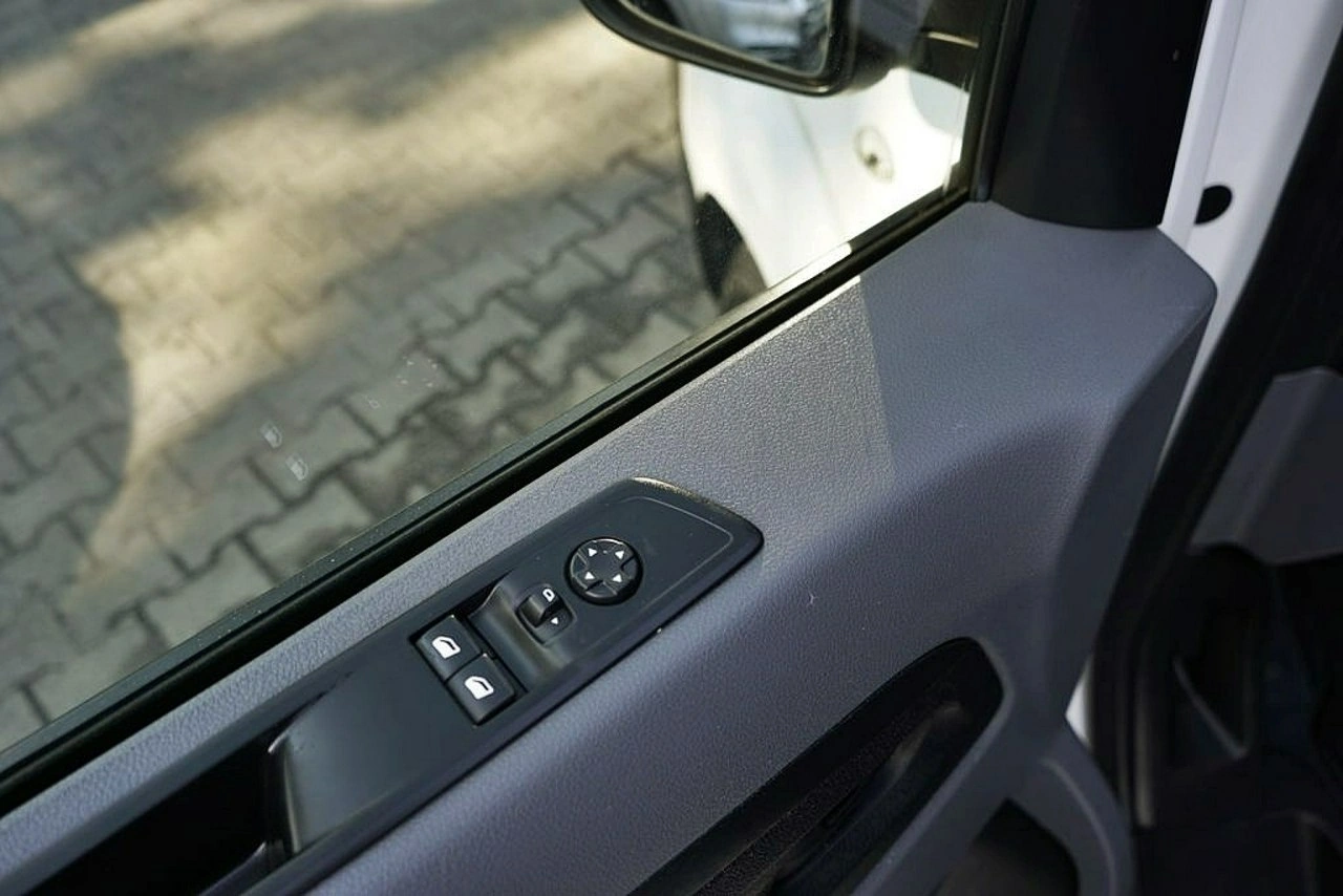 Peugeot Expert - Zdjęcie 13