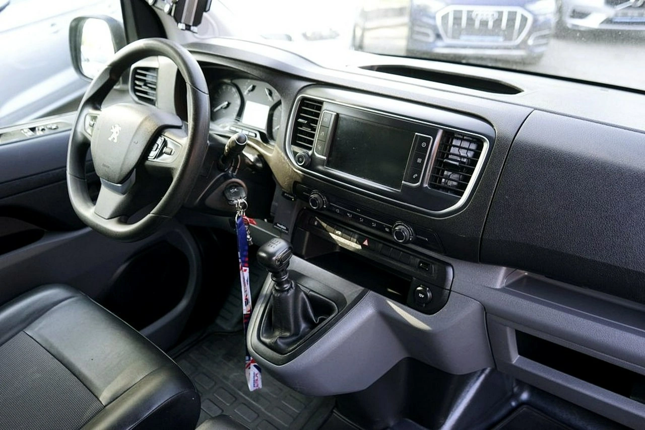 Peugeot Expert - Zdjęcie 20