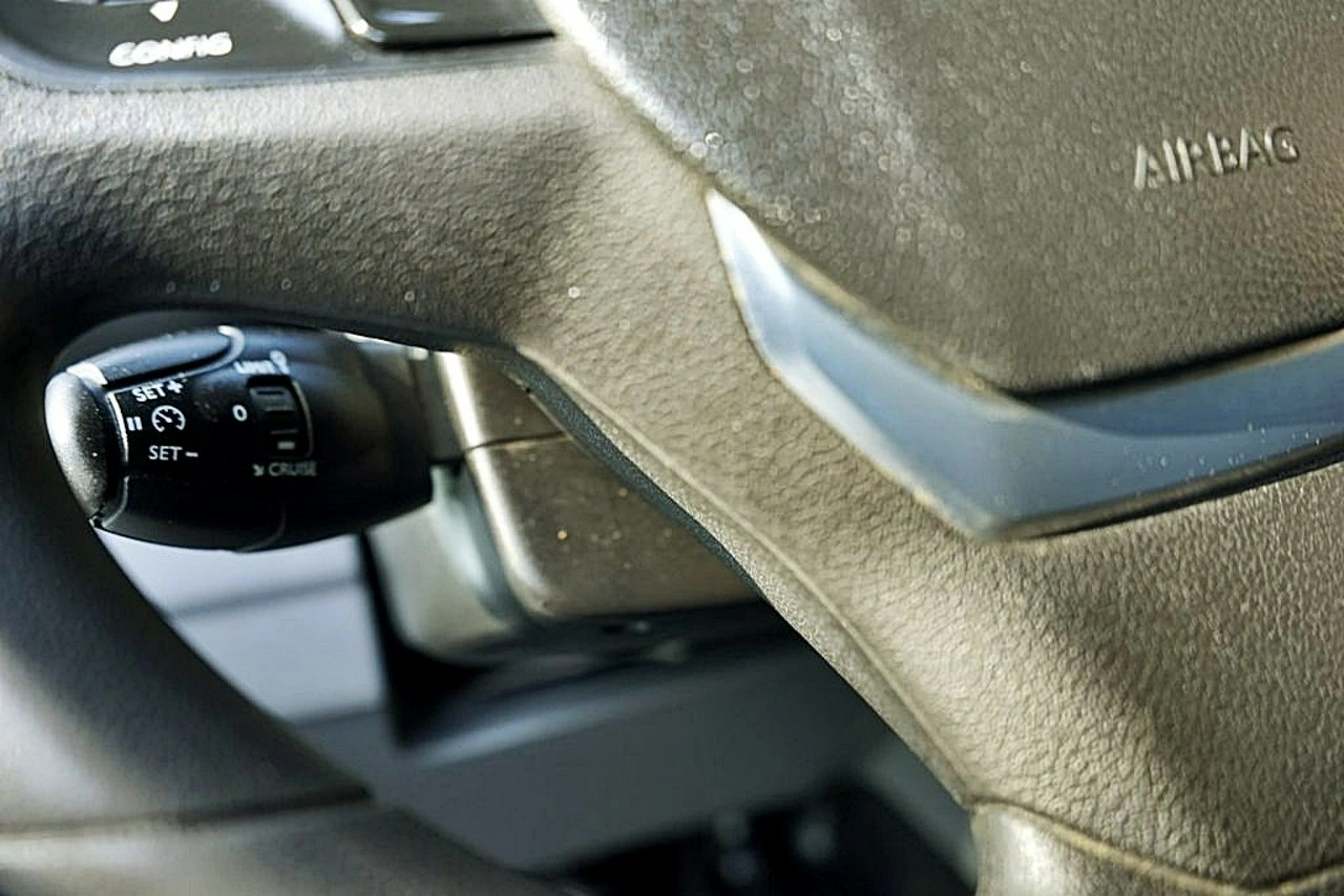 Peugeot Expert - Zdjęcie 25