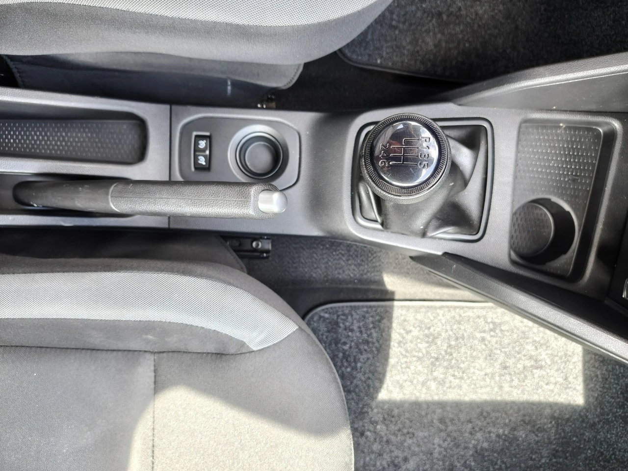Dacia Duster - Zdjęcie 12