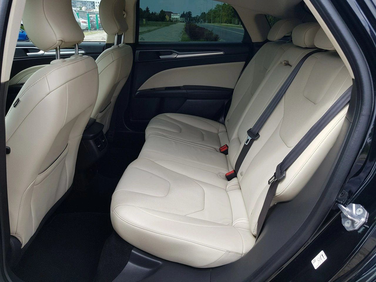 Ford Mondeo - Zdjęcie 11