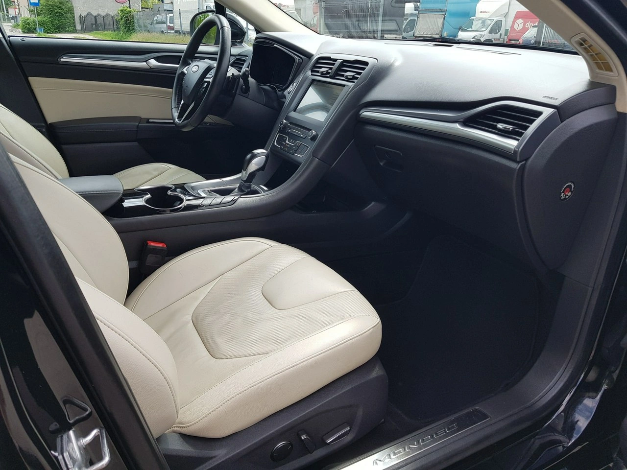Ford Mondeo - Zdjęcie 16