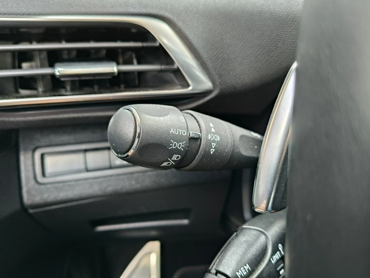 Peugeot 5008 - Zdjęcie 31