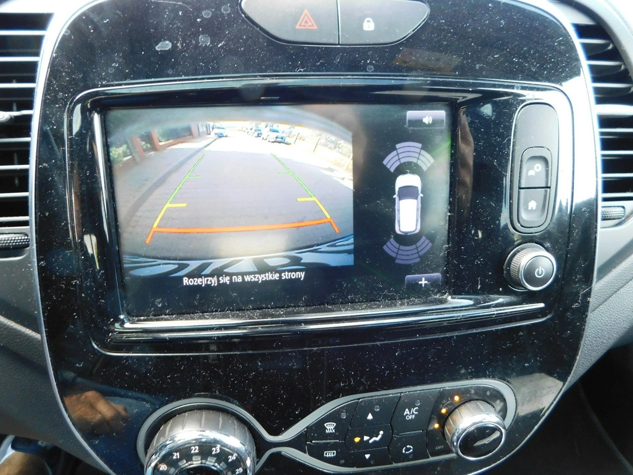 Renault Captur - Zdjęcie 15