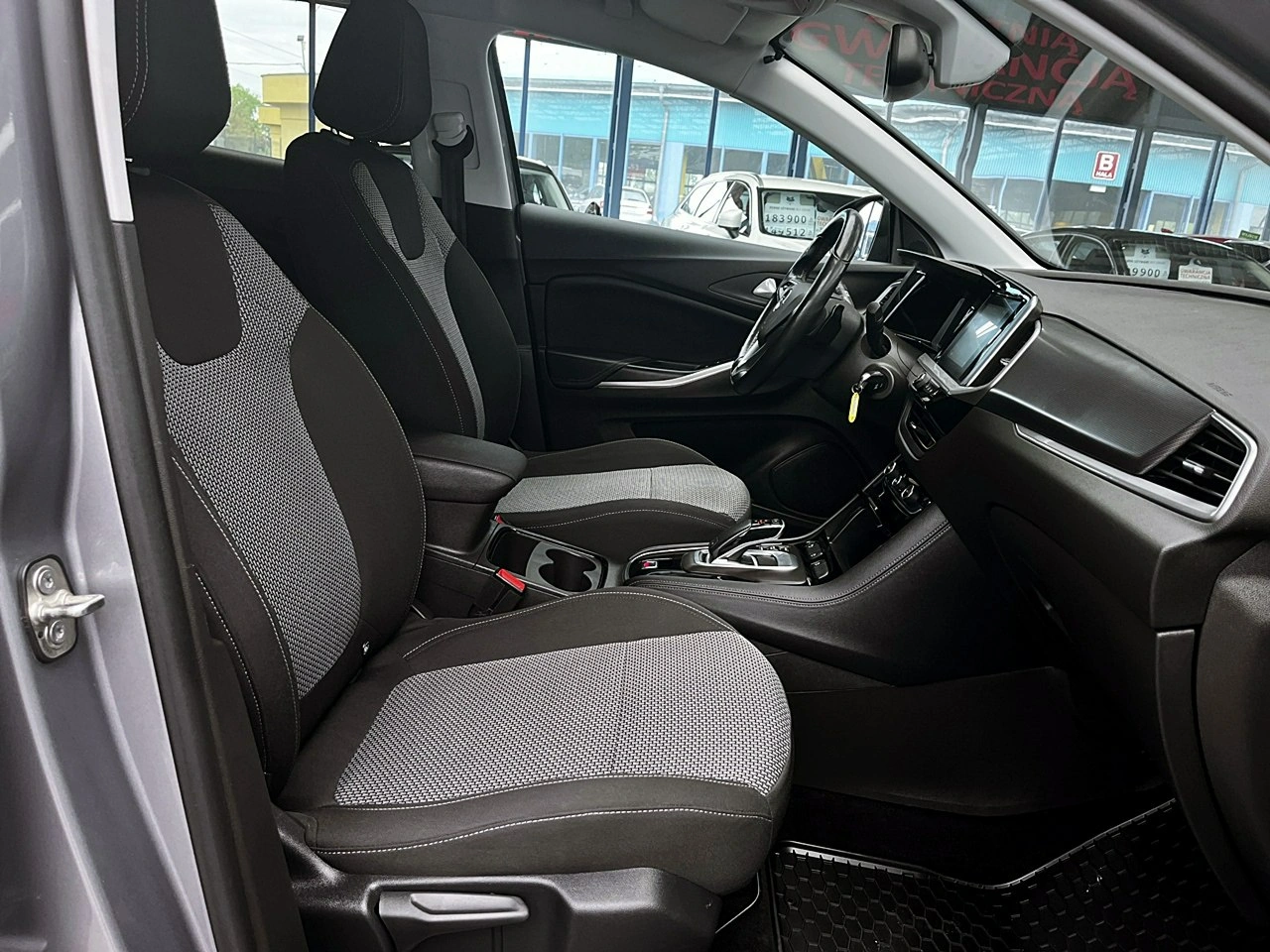 Opel Grandland - Zdjęcie 10