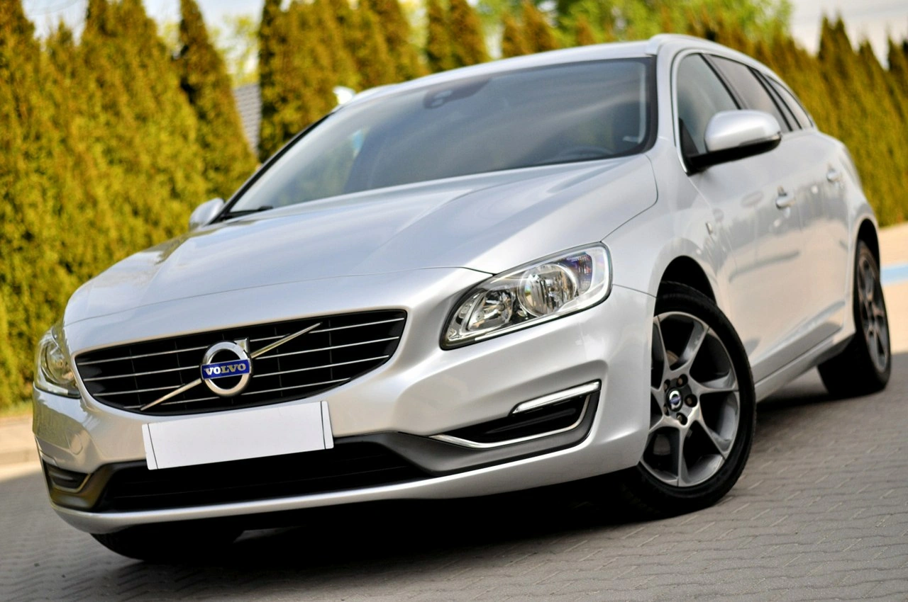 Volvo V60 - Główne zdjęcie
