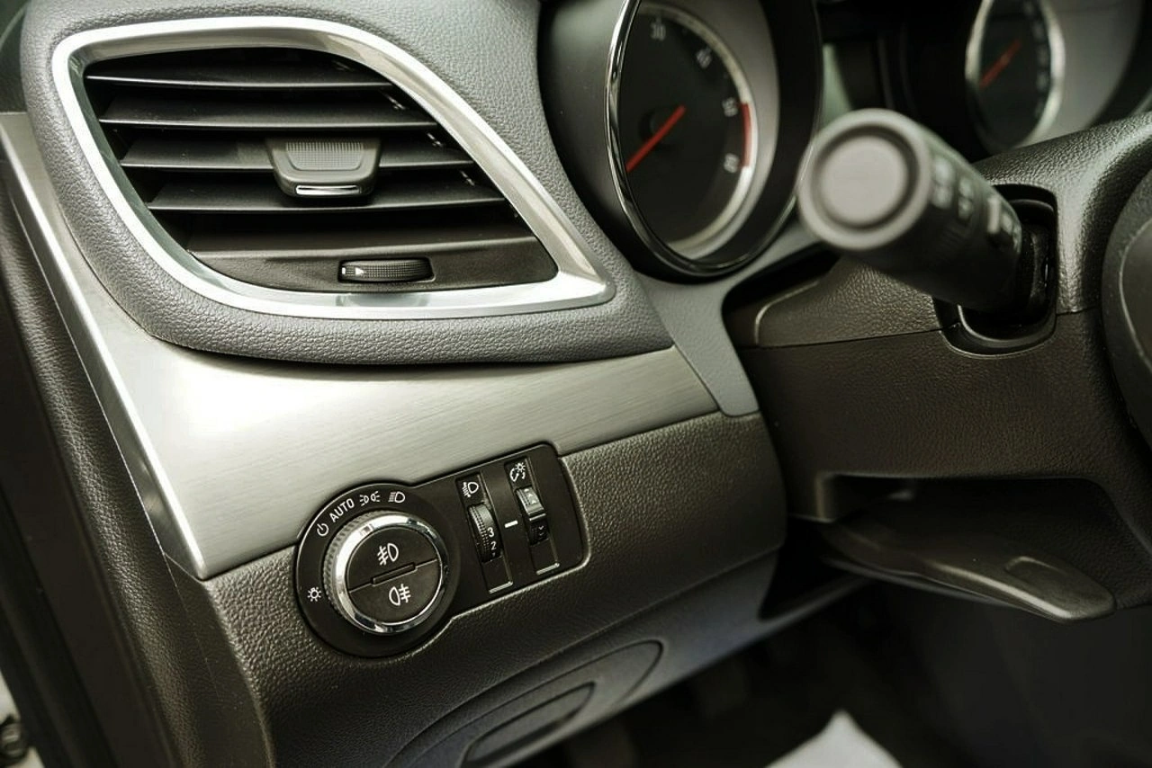 Opel Mokka - Zdjęcie 24