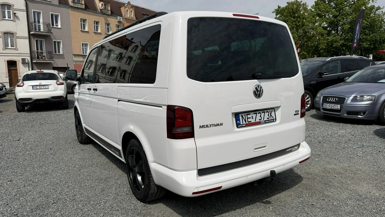 Volkswagen Multivan - Zdjęcie 12