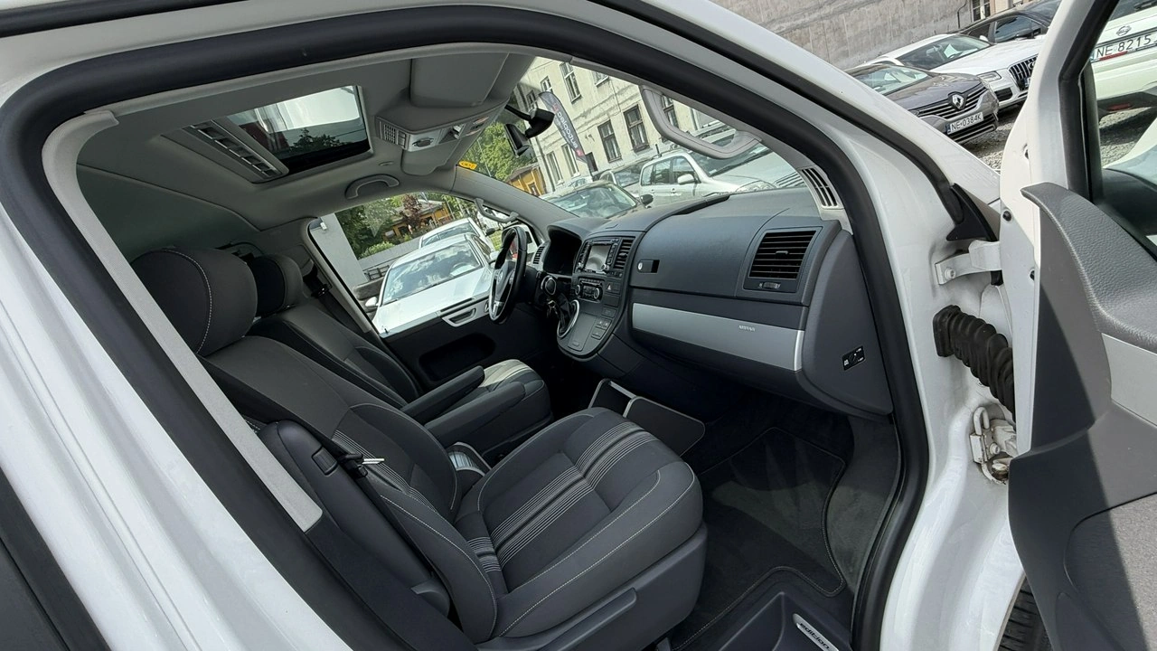 Volkswagen Multivan - Zdjęcie 18