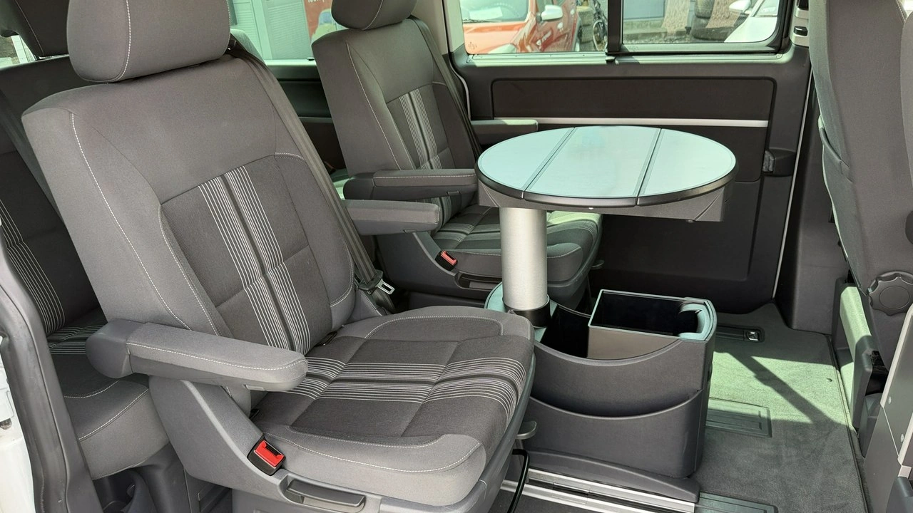 Volkswagen Multivan - Zdjęcie 23