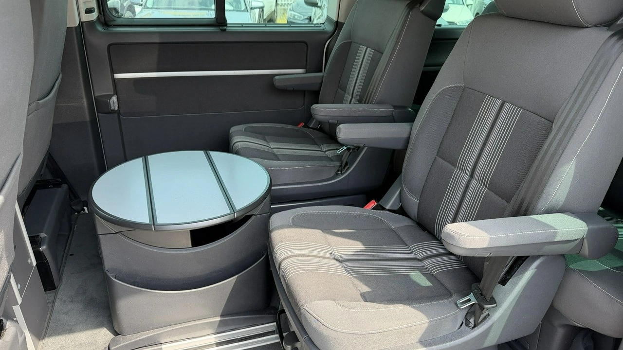 Volkswagen Multivan - Zdjęcie 27