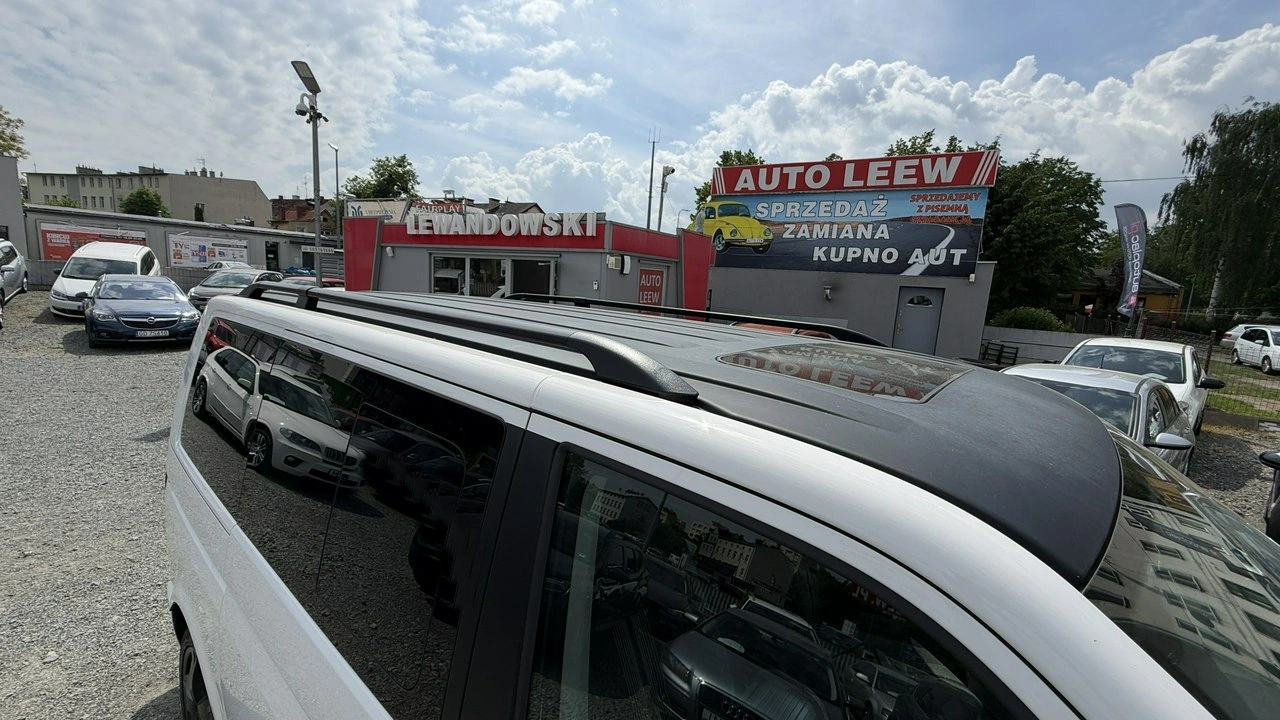 Volkswagen Multivan - Zdjęcie 2