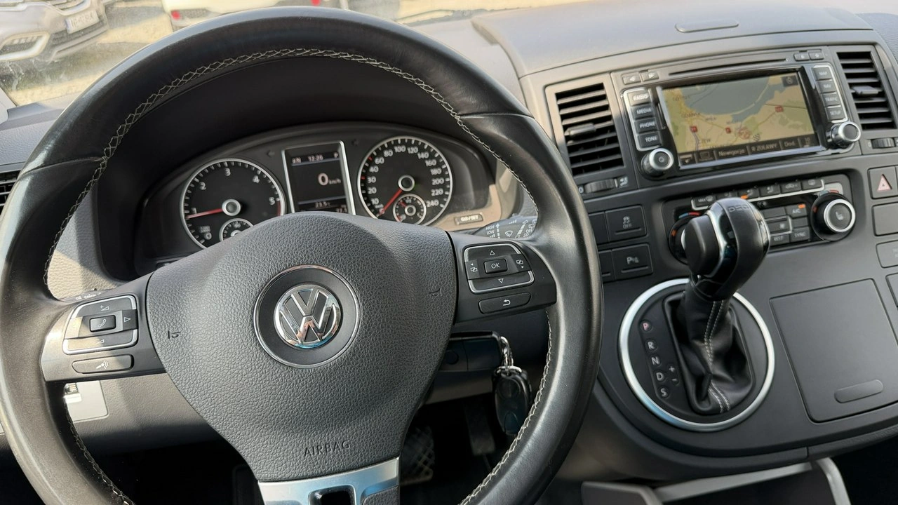 Volkswagen Multivan - Zdjęcie 30