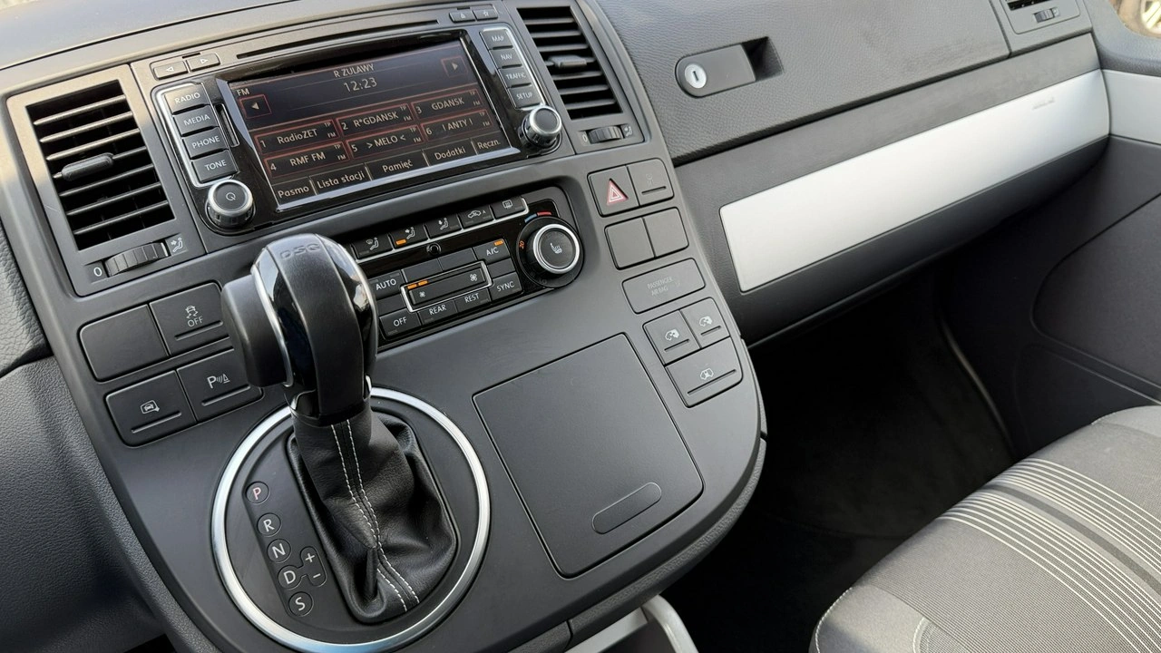 Volkswagen Multivan - Zdjęcie 32
