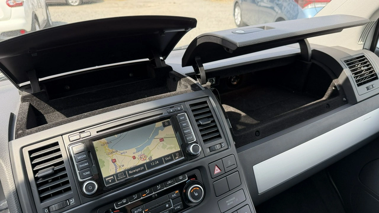 Volkswagen Multivan - Zdjęcie 33