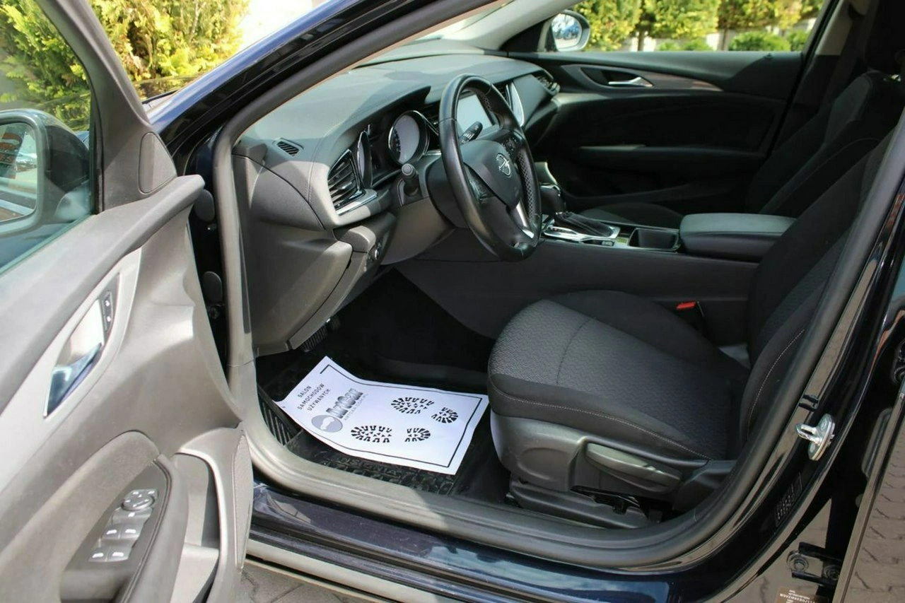 Opel Insignia - Zdjęcie 19