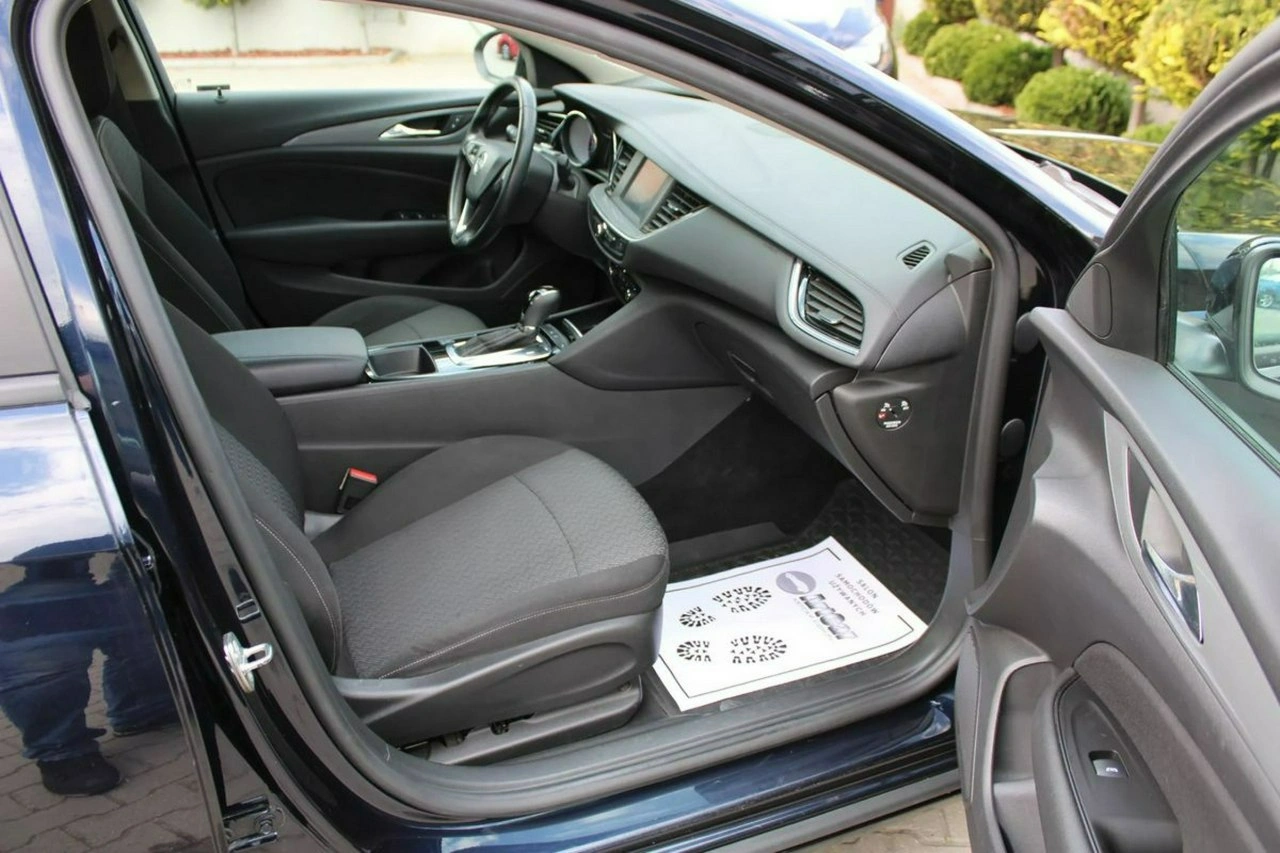 Opel Insignia - Zdjęcie 30
