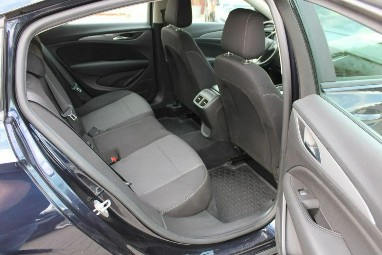 Opel Insignia - Zdjęcie 32