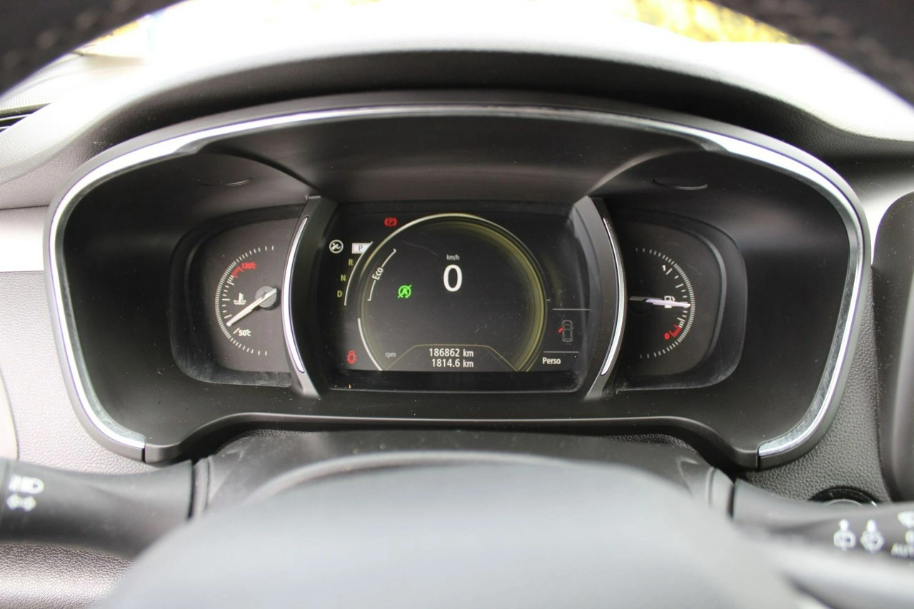 Renault Talisman - Zdjęcie 22