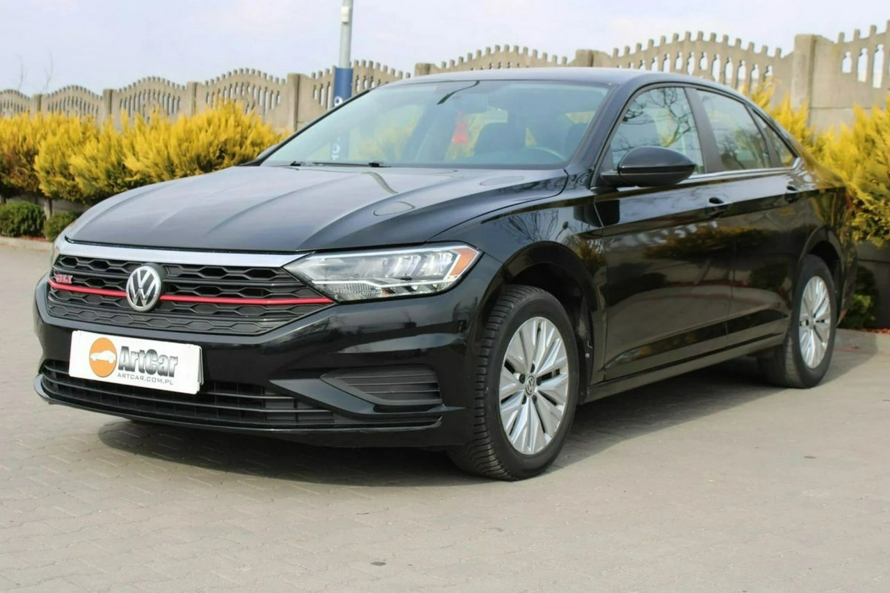 Volkswagen Jetta - Zdjęcie 1