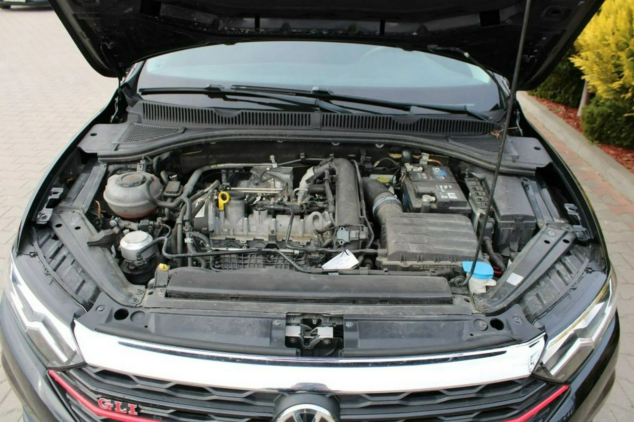 Volkswagen Jetta - Zdjęcie 35