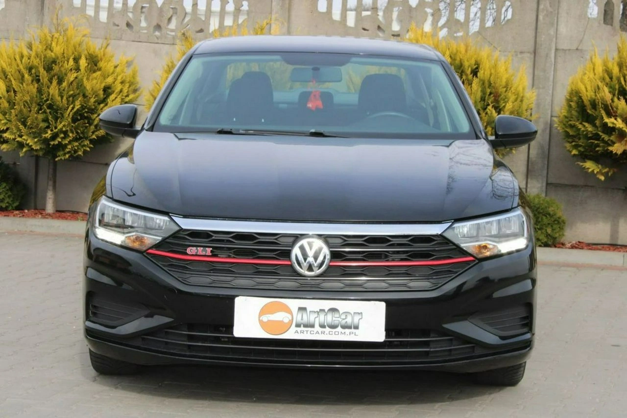 Volkswagen Jetta - Zdjęcie 8