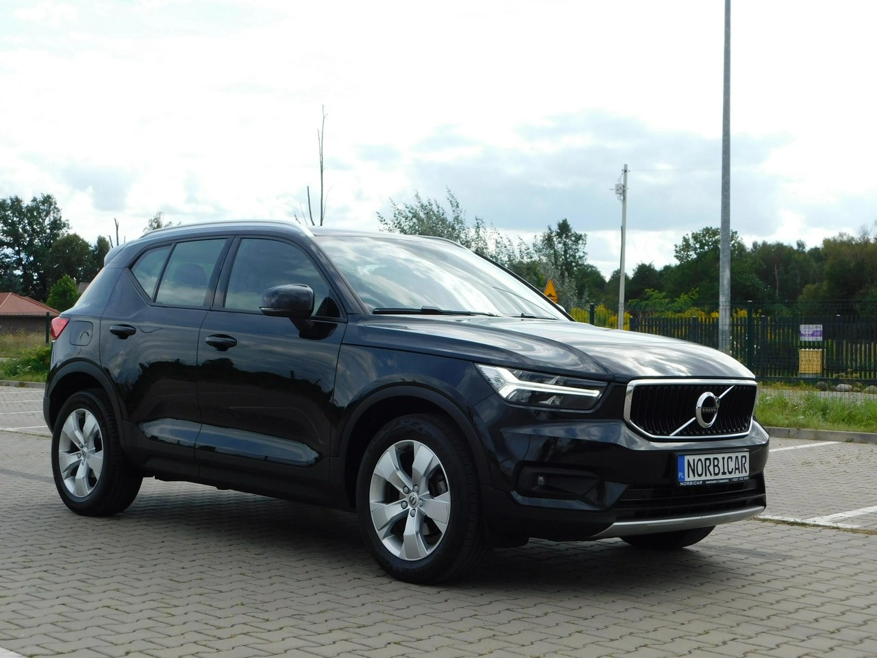 Volvo XC 40 - Zdjęcie 4