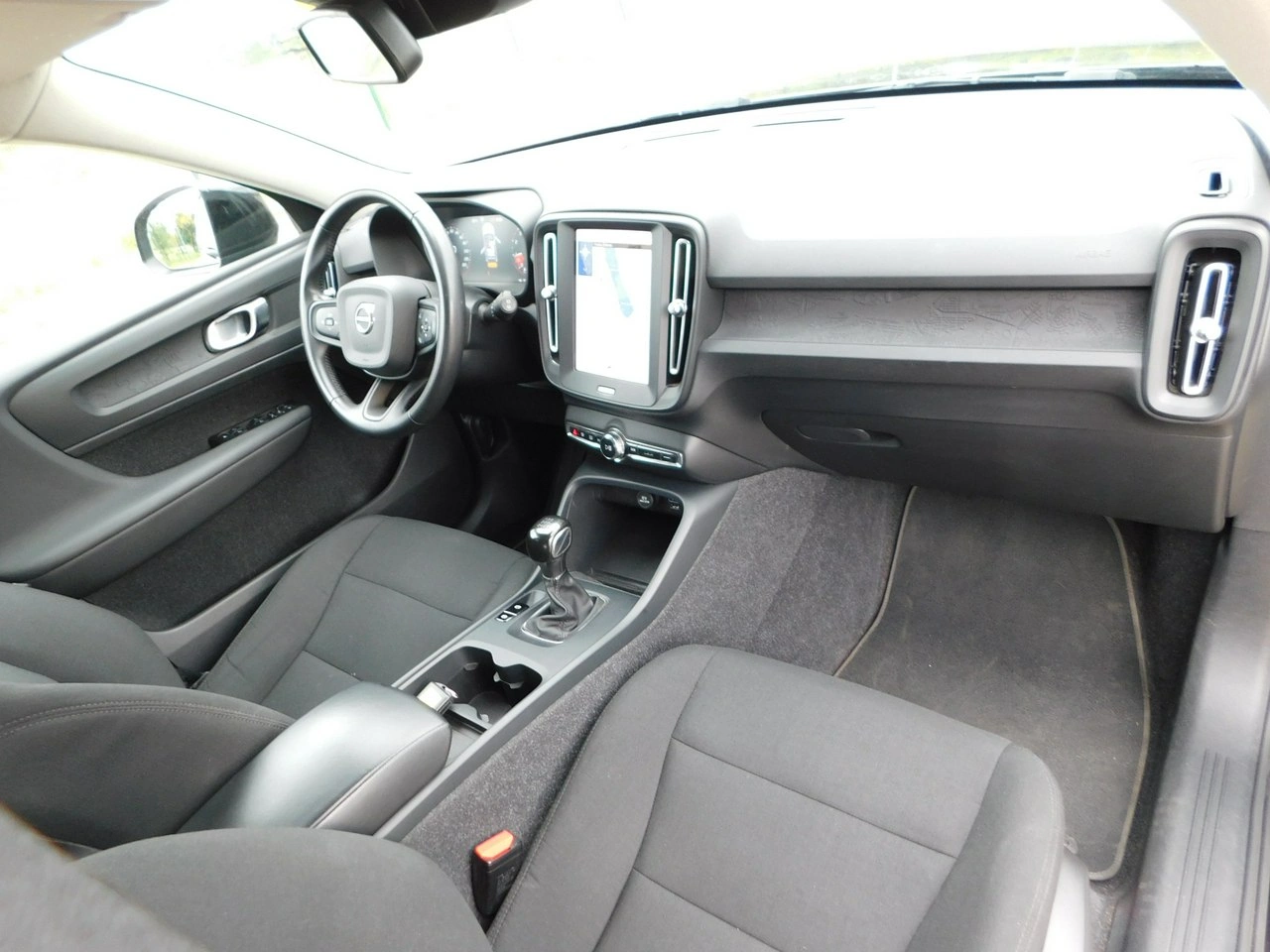 Volvo XC 40 - Zdjęcie 6