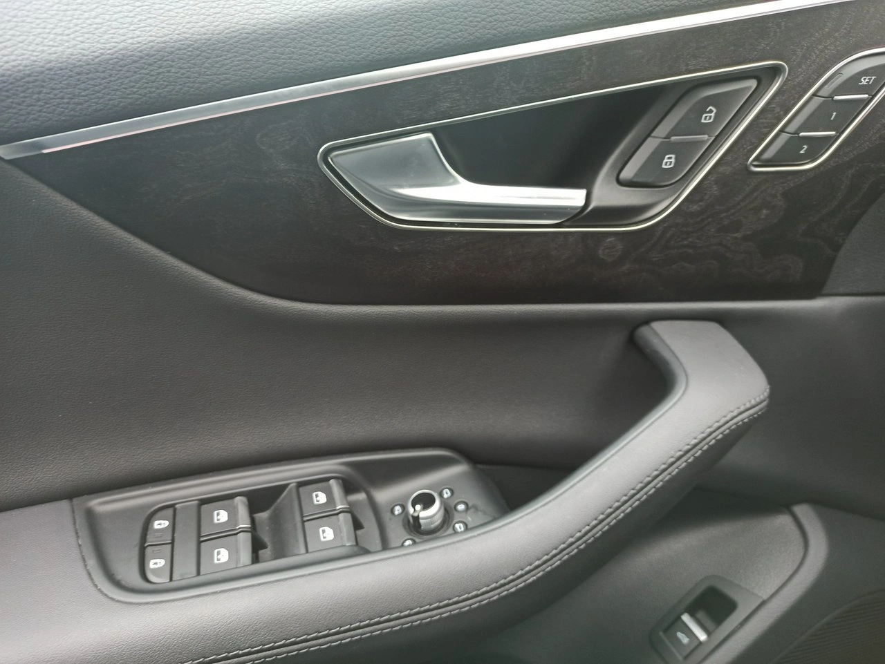 Audi Q7 - Zdjęcie 22