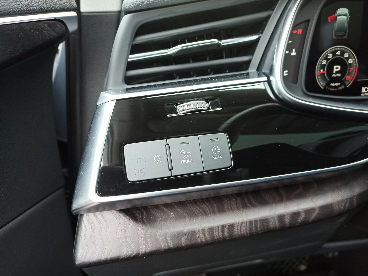 Audi Q7 - Zdjęcie 23