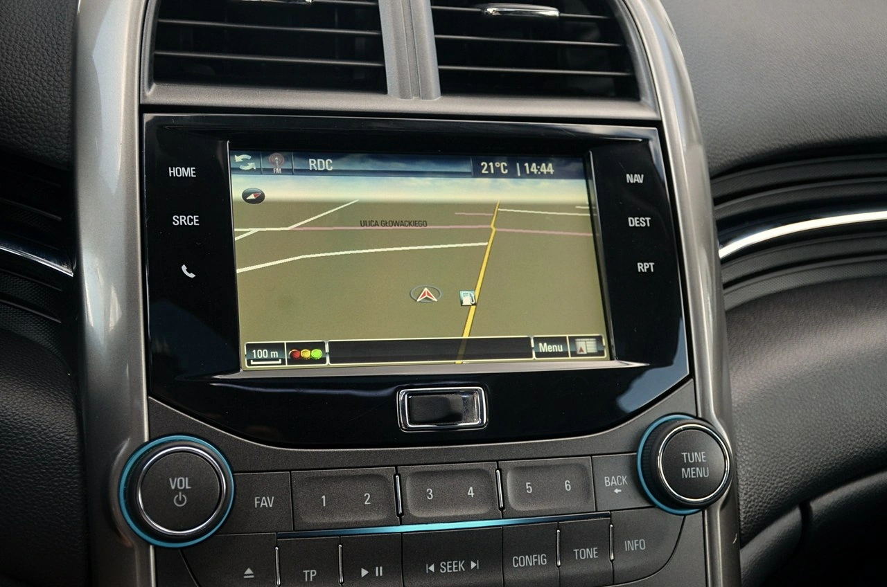 Chevrolet Malibu - Zdjęcie 24