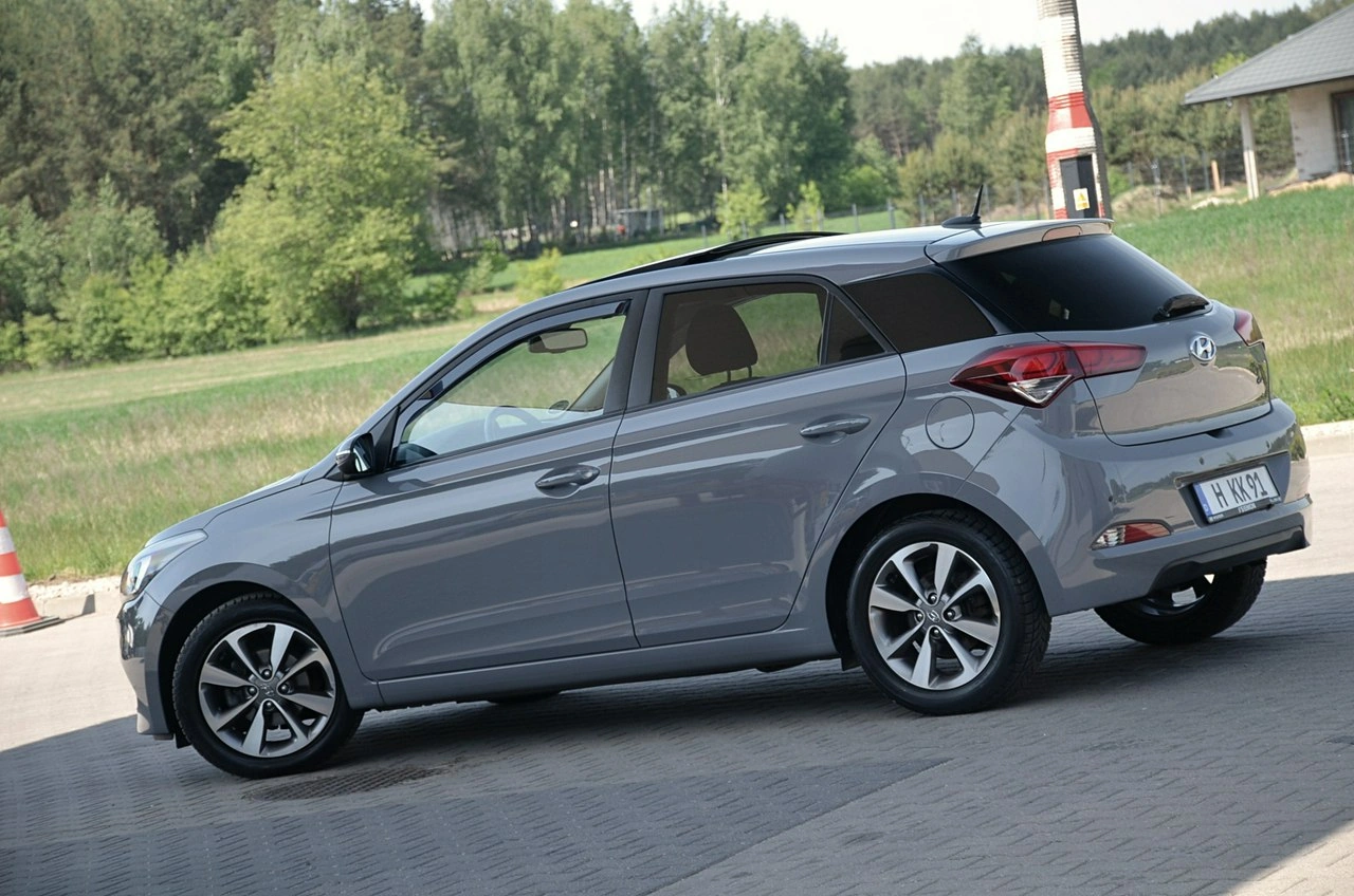 Hyundai i20 - Zdjęcie 8