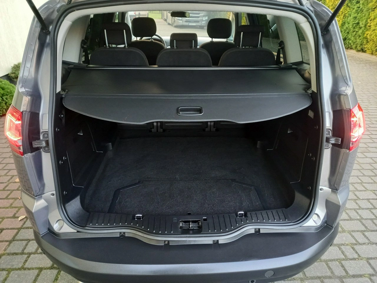 Ford S-Max - Zdjęcie 16