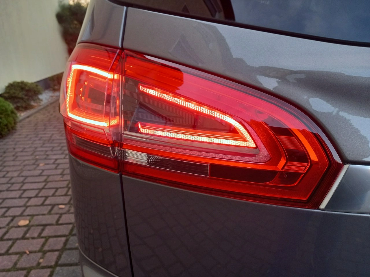 Ford S-Max - Zdjęcie 18