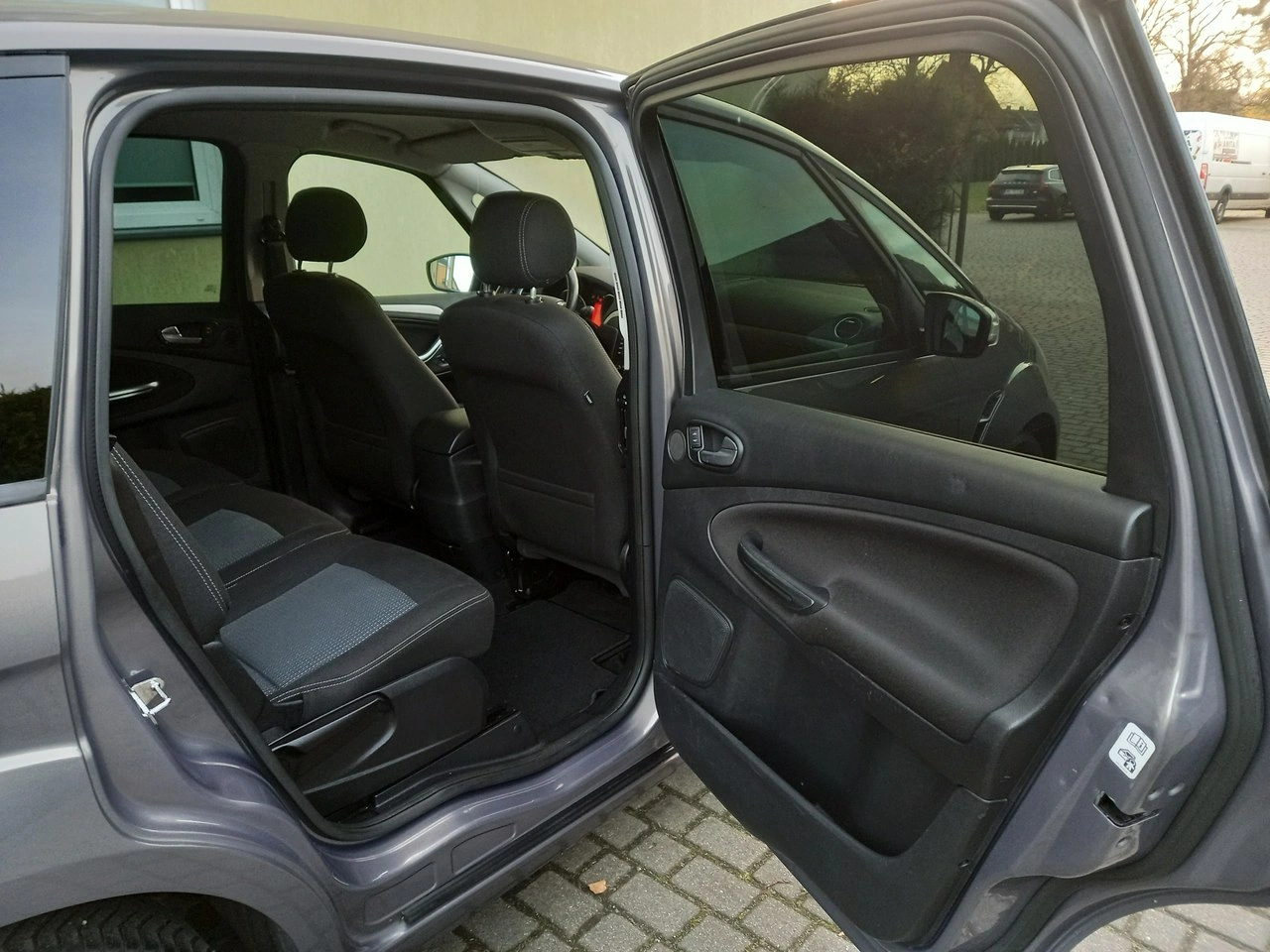 Ford S-Max - Zdjęcie 22