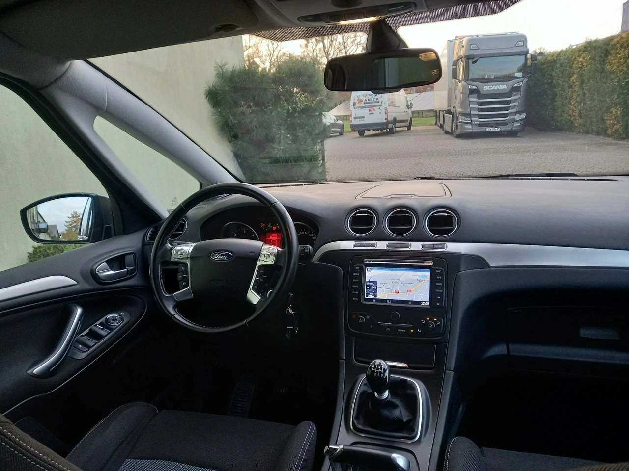 Ford S-Max - Zdjęcie 24