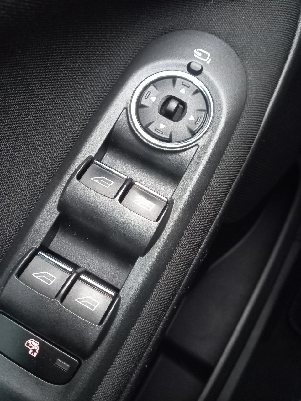 Ford S-Max - Zdjęcie 34