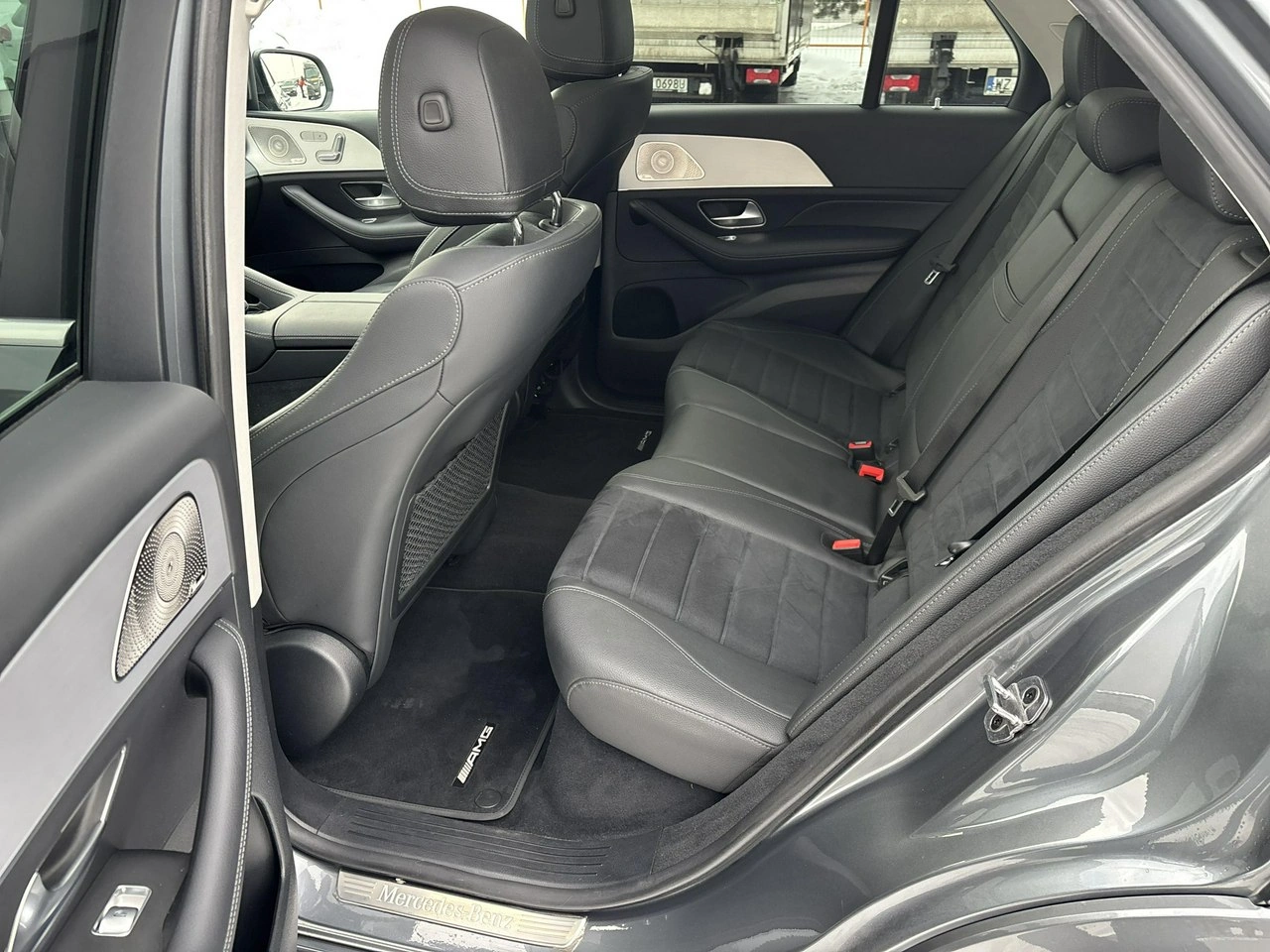 Mercedes GLE 300 - Zdjęcie 11