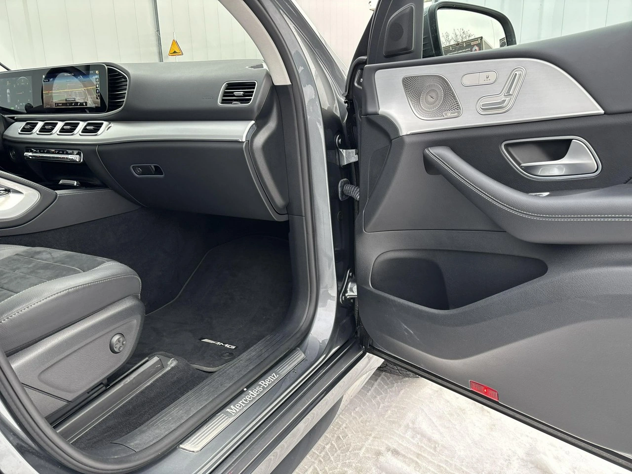 Mercedes GLE 300 - Zdjęcie 19