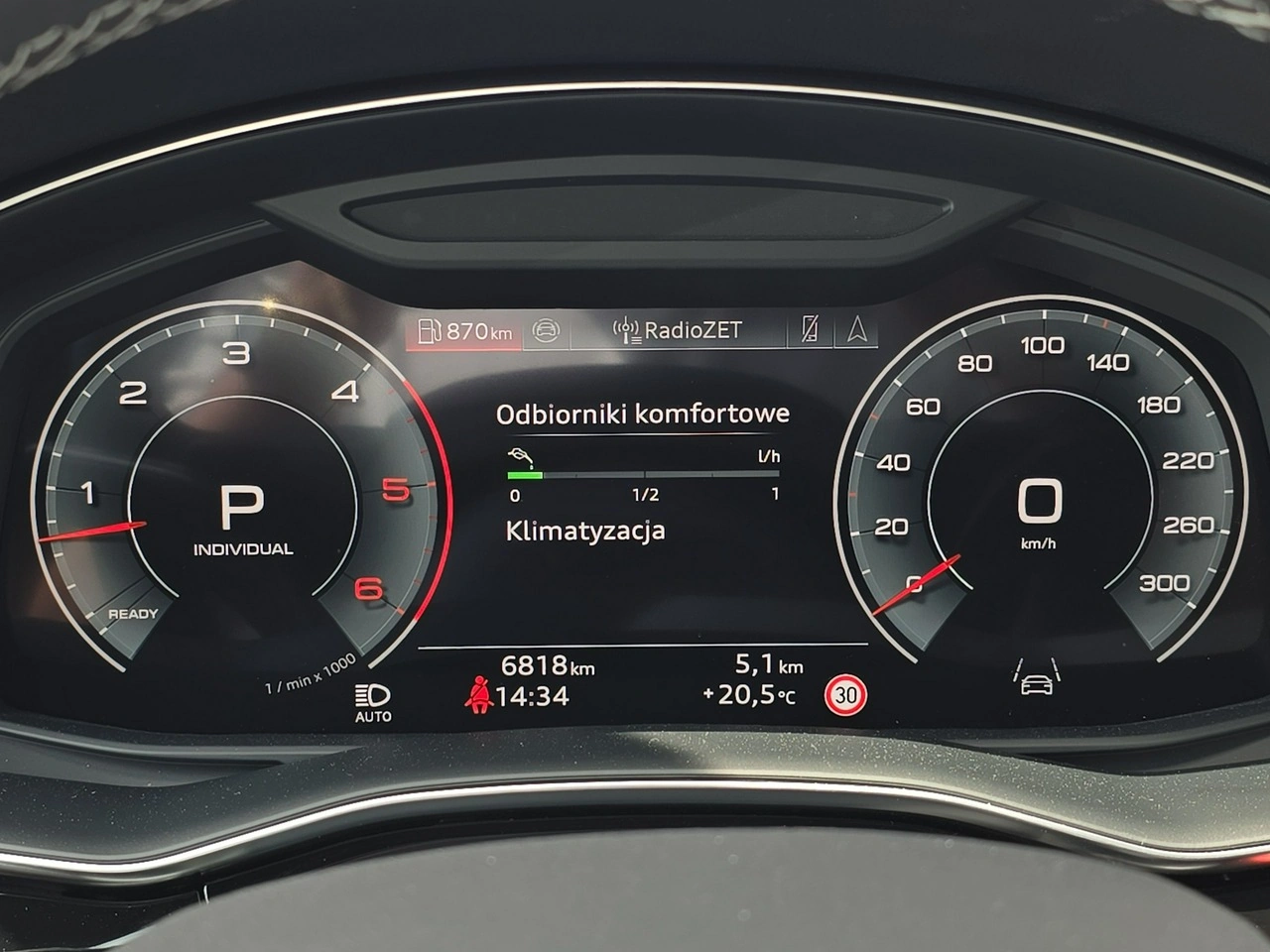 Audi Q8 - Zdjęcie 12