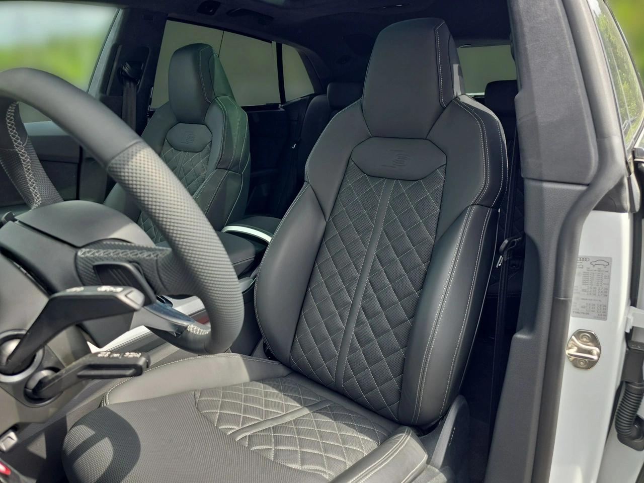 Audi Q8 - Zdjęcie 17