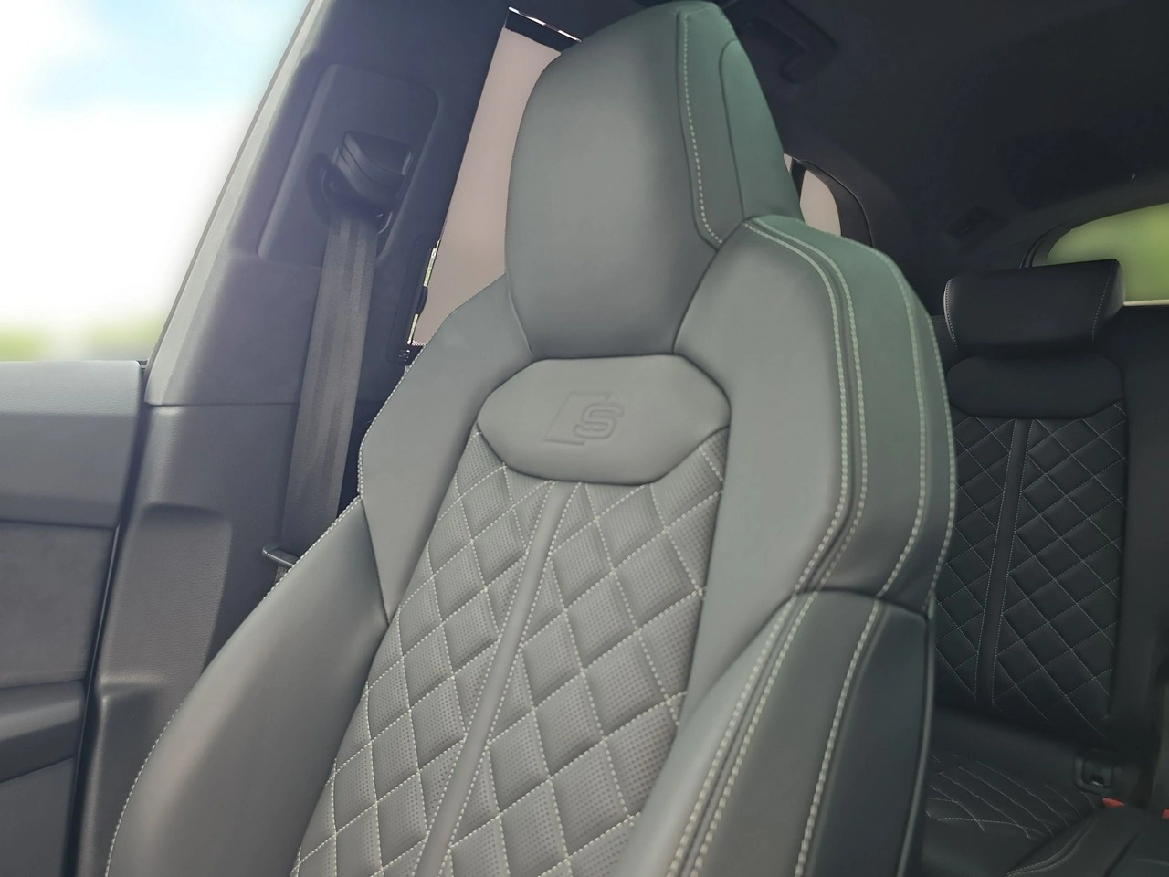 Audi Q8 - Zdjęcie 31